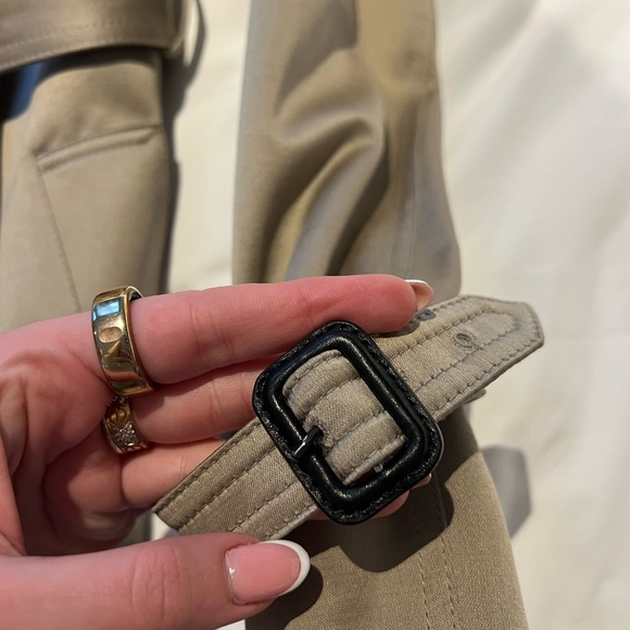 Burberry trench coat - Picture 9 of 9